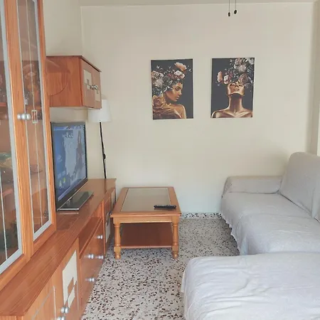 Espacioso Con Vistas Al Mar * טורבייחה